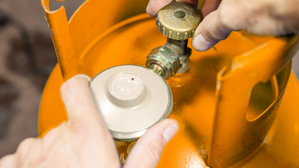 Consejos básicos para cambiar tu válvula o manguera de Gas LP